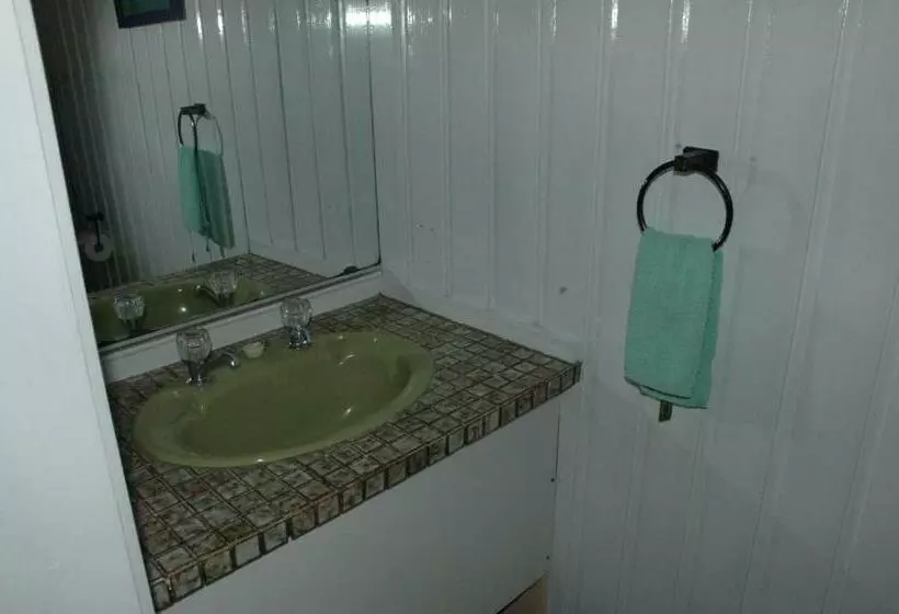 Motelli San Marino Motor Lodge Absolute Beachfront