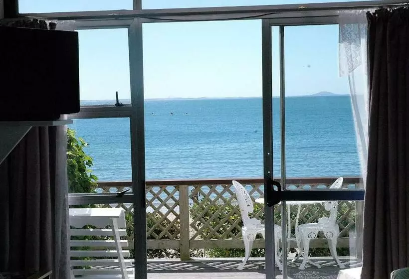 Motelli San Marino Motor Lodge Absolute Beachfront