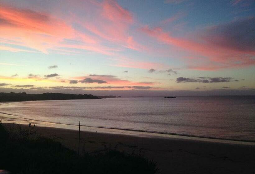 모텔 San Marino Motor Lodge Absolute Beachfront