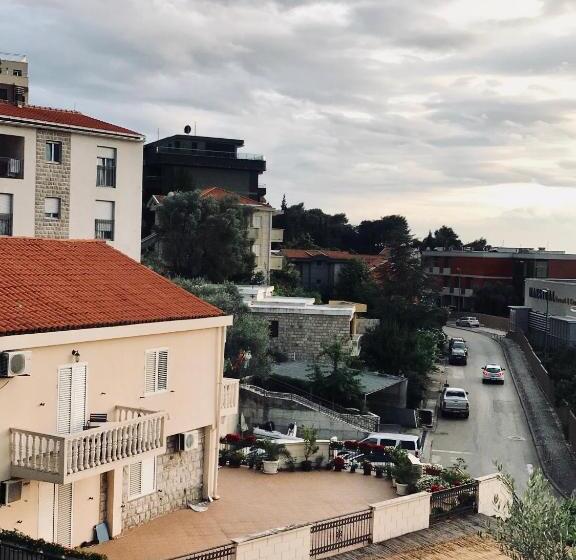 پانسیون Apartmani Kažanegra33