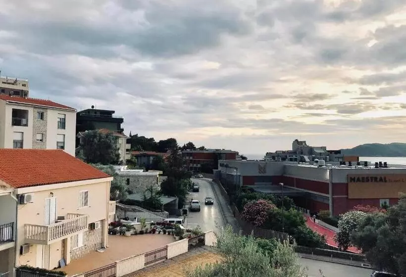 پانسیون Apartmani Kažanegra33