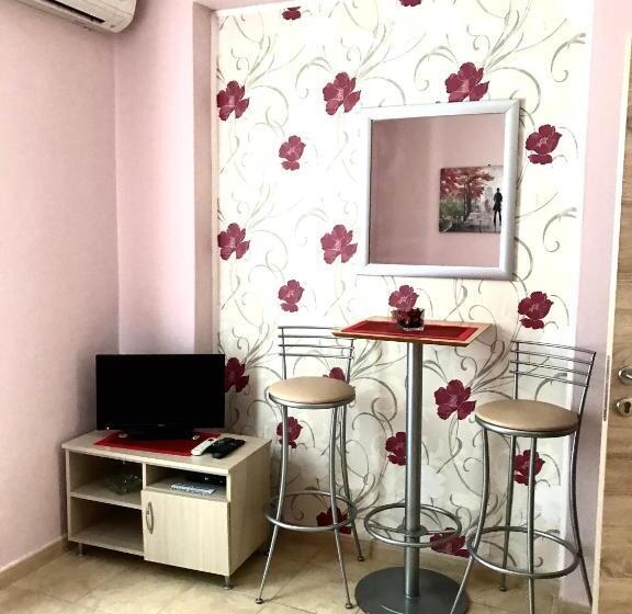 پانسیون Apartmani Kažanegra33