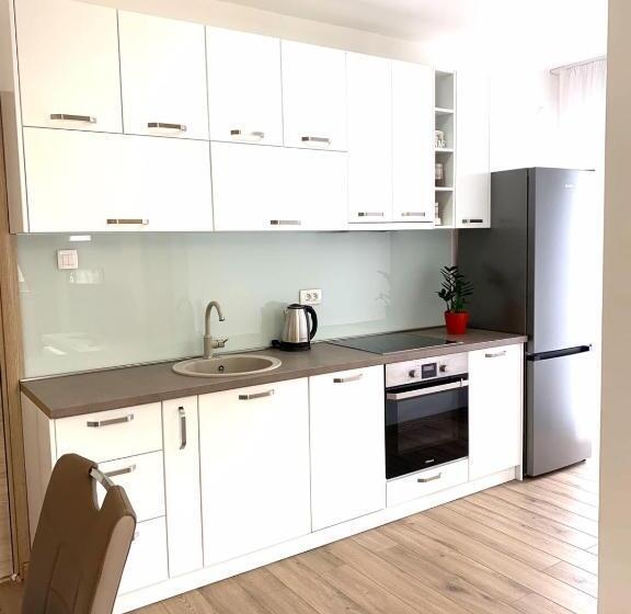 پانسیون Apartmani Kažanegra33