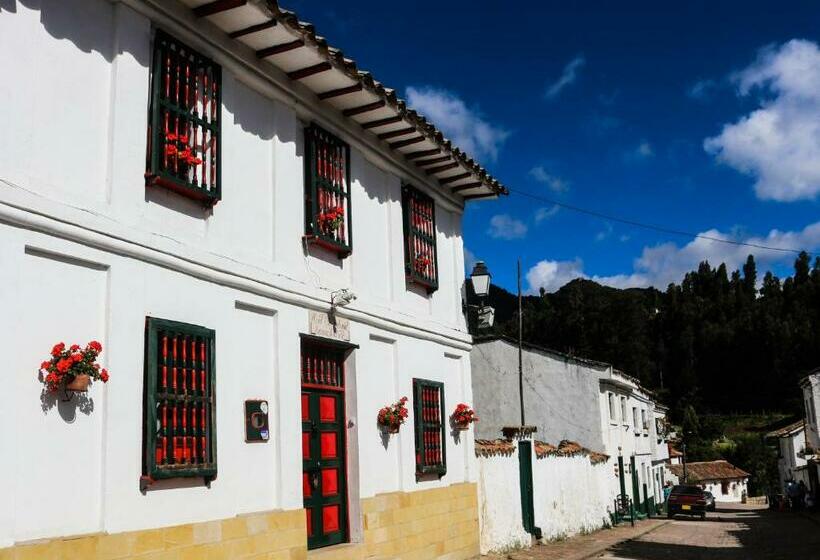 بنسيون Otti Colonial