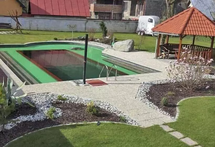 Majatalo Wellness Penzión Rosnička