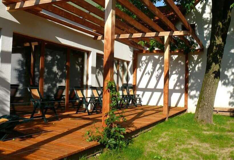 ペンション Wellness Penzión Rosnička