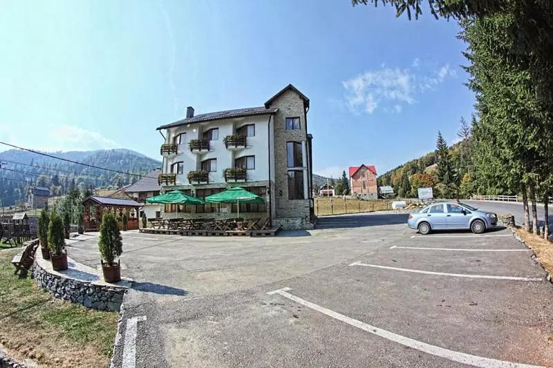 Pensiunea Vraja Muntelui