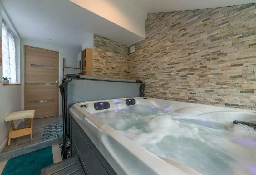 Aamiaismajoitus (B&B) Adorelys Séjour Bien être   Spa Et Massage
