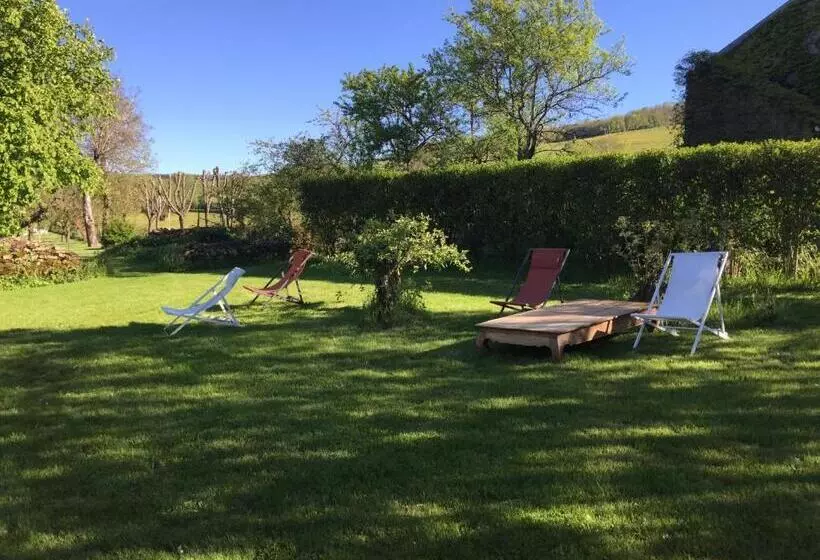 Aamiaismajoitus (B&B) Ancien Moulin Créancey