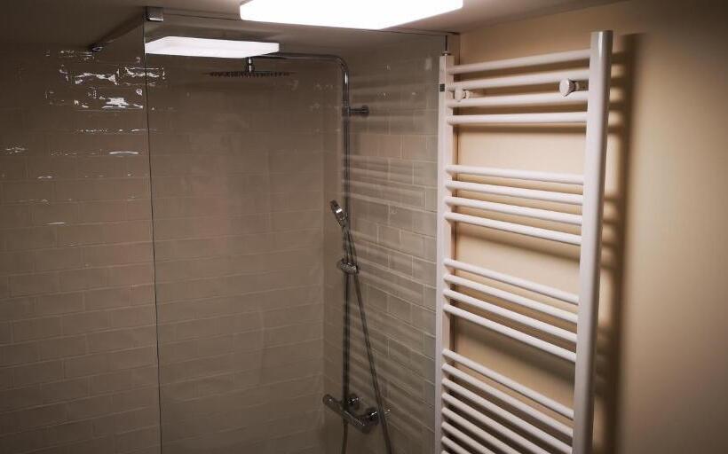 مبيت وإفطار Ancien Moulin Créancey