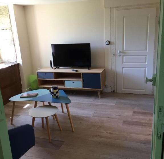 مبيت وإفطار Ancien Moulin Créancey