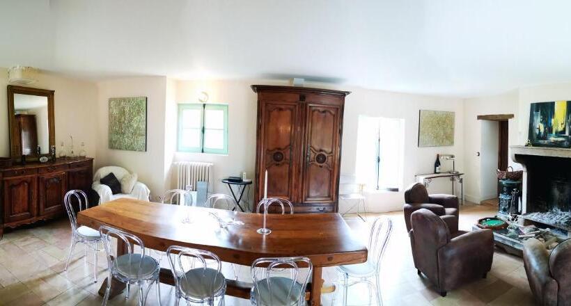 مبيت وإفطار Ancien Moulin Créancey