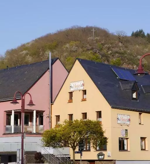 Aamiaismajoitus (B&B) Moselblick Hotel Aroma