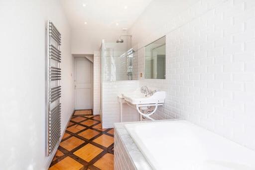 مبيت وإفطار Chateau Montalembert Maîche