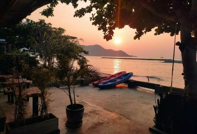 Hotelli Sea Sand House Resort