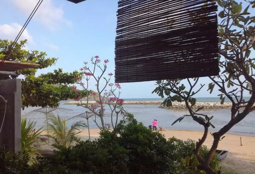 Hotelli Sea Sand House Resort