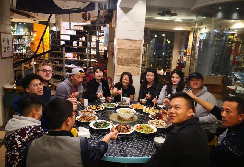 Kunlun International Youth Hostel