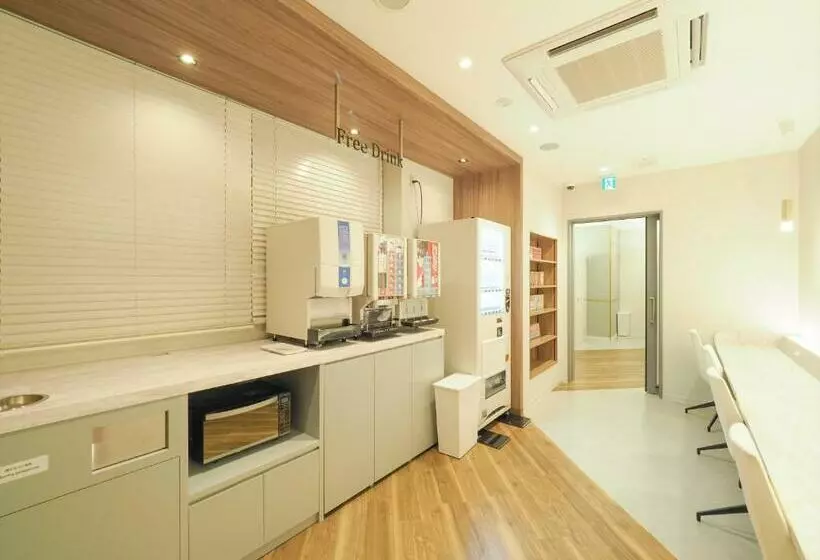 Leo Yu Capsule Hotel Funabashi