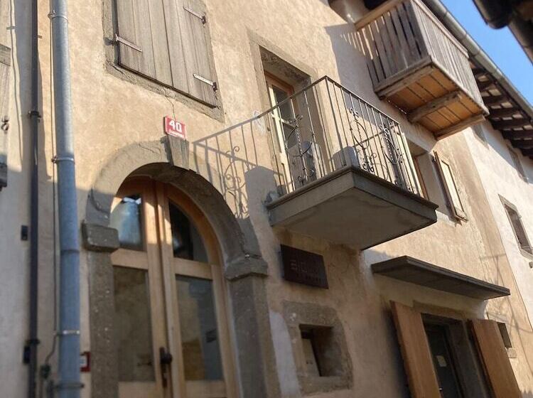 پانسیون Aldilà Art Rooms, Apartment And Vacation House