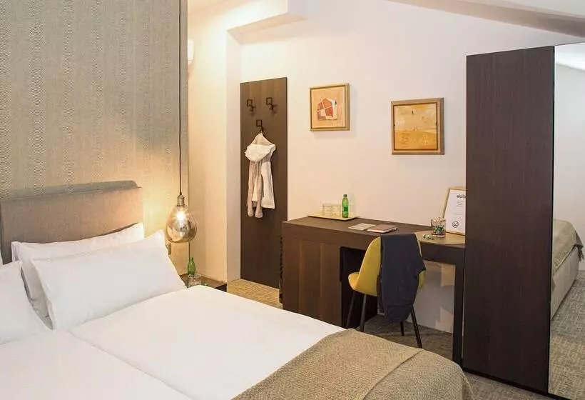 پانسیون Aldilà Art Rooms, Apartment And Vacation House