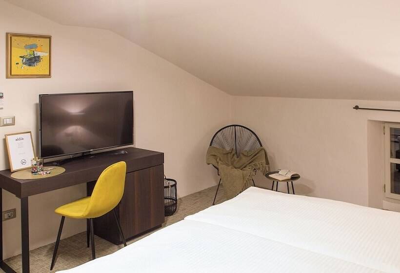 پانسیون Aldilà Art Rooms, Apartment And Vacation House