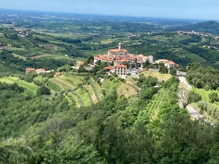 پانسیون Aldilà Art Rooms, Apartment And Vacation House