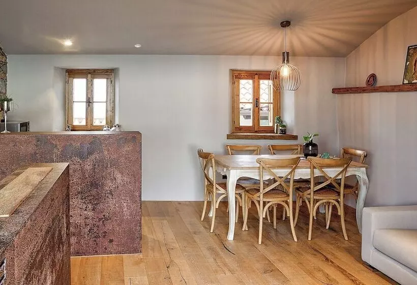 پانسیون Aldilà Art Rooms, Apartment And Vacation House