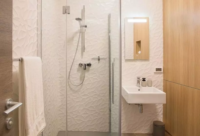پانسیون Aldilà Art Rooms, Apartment And Vacation House