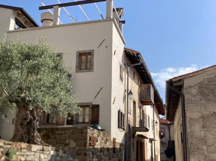 پانسیون Aldilà Art Rooms, Apartment And Vacation House