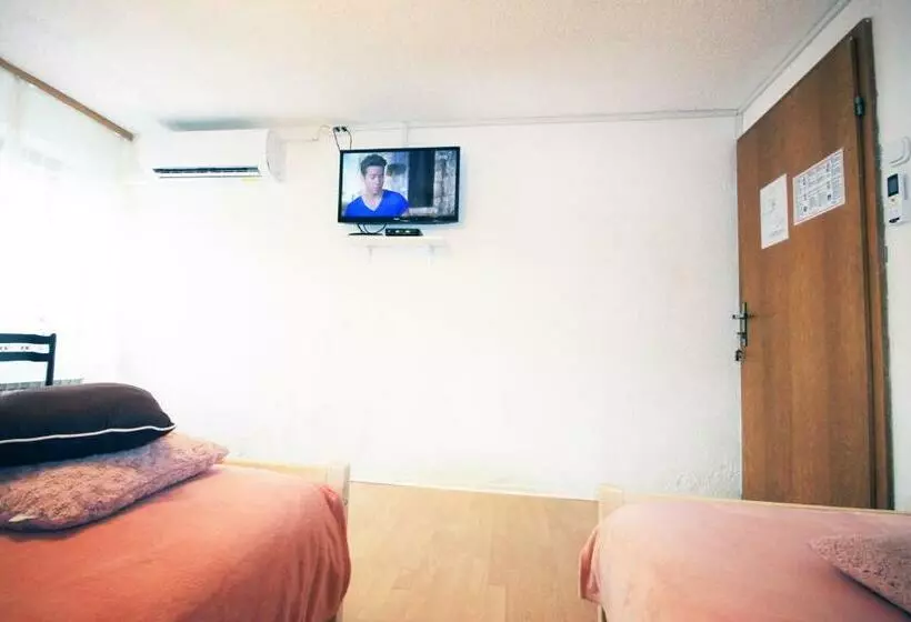 پانسیون Na Kopitarjevi