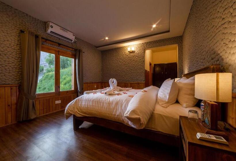 Roomy Daastaan Hotel, Karimabad Hunza