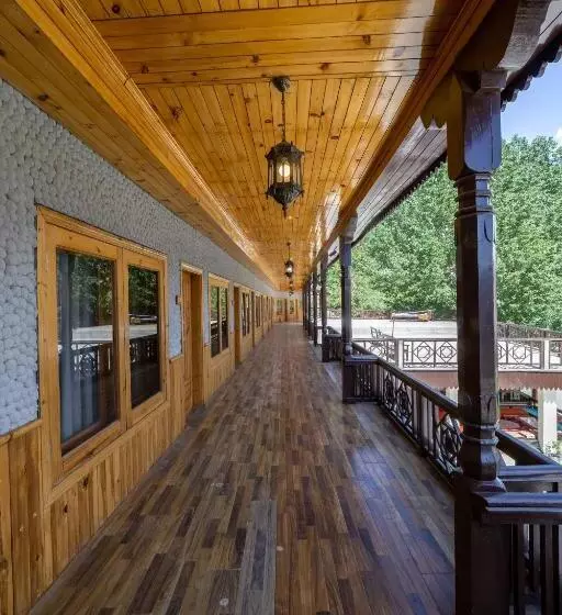 Roomy Daastaan Hotel, Karimabad Hunza