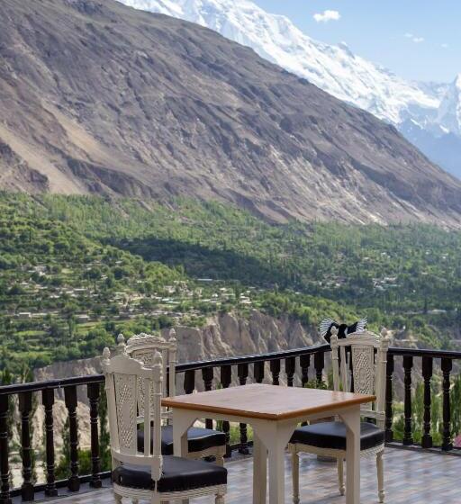 Roomy Daastaan Hotel, Karimabad Hunza
