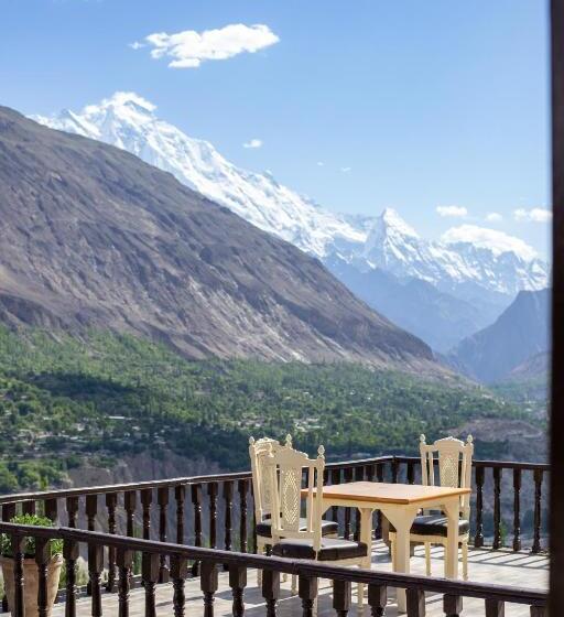 Roomy Daastaan Hotel, Karimabad Hunza