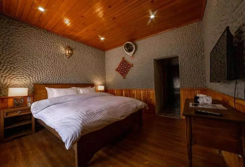 Roomy Daastaan Hotel, Karimabad Hunza