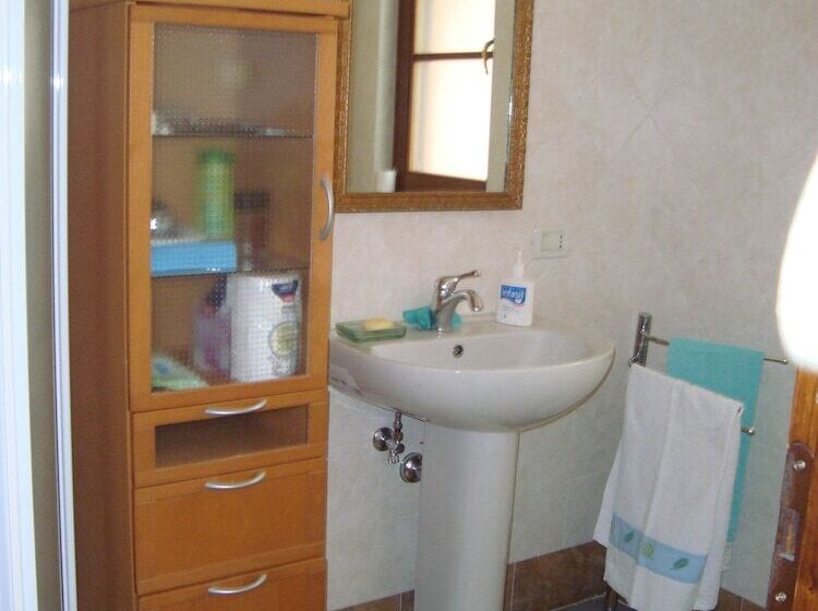 민박 San Gennaro Castello