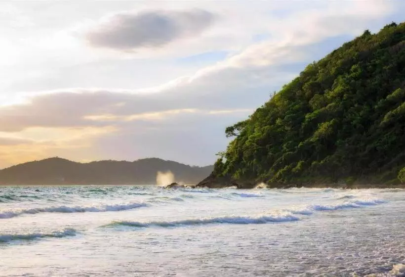 호텔 Baan Supparod