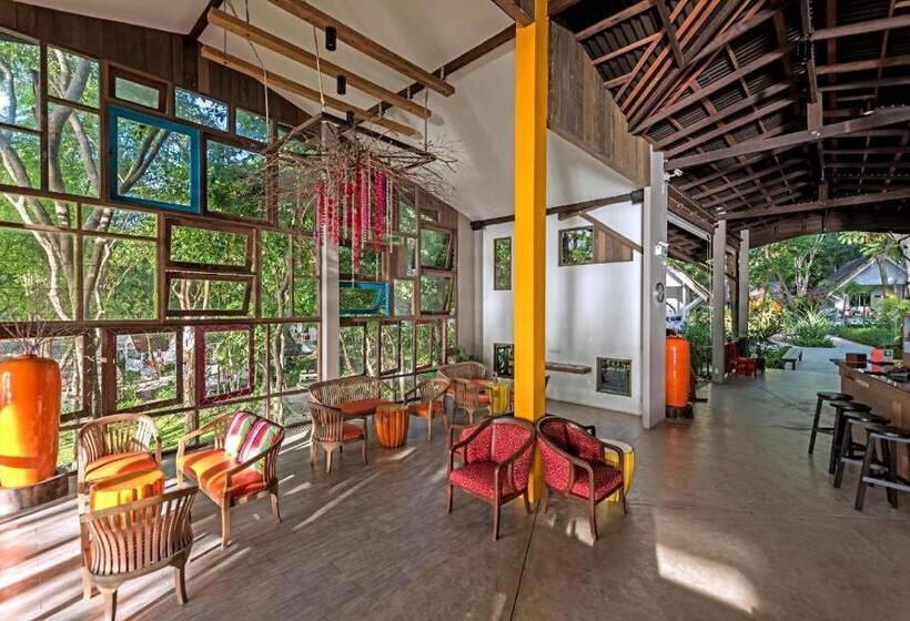 ホテル Baan Supparod