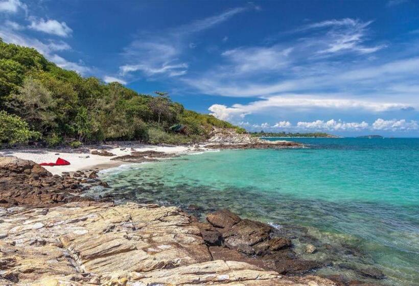 ホテル Baan Supparod