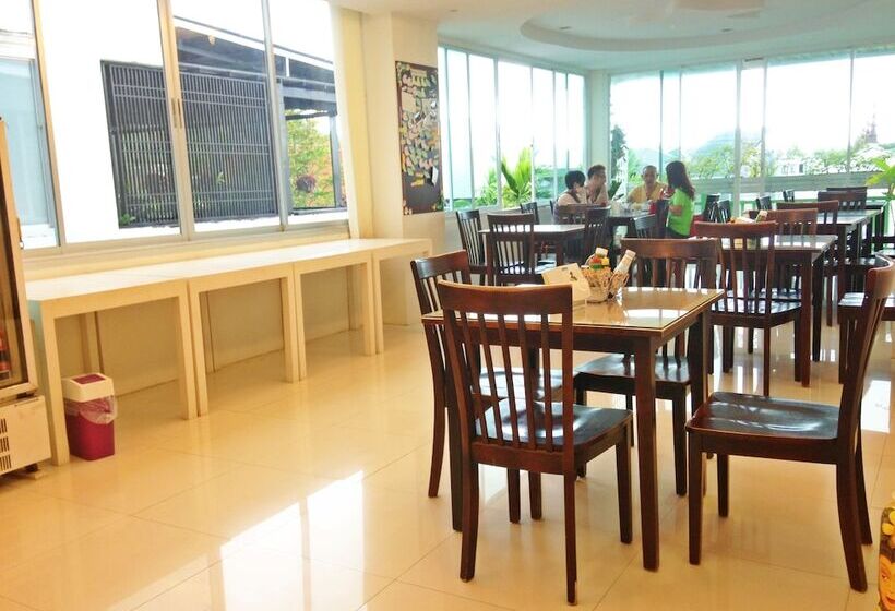 فندق Ben's House