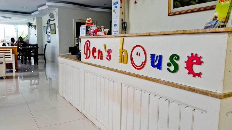 فندق Ben's House