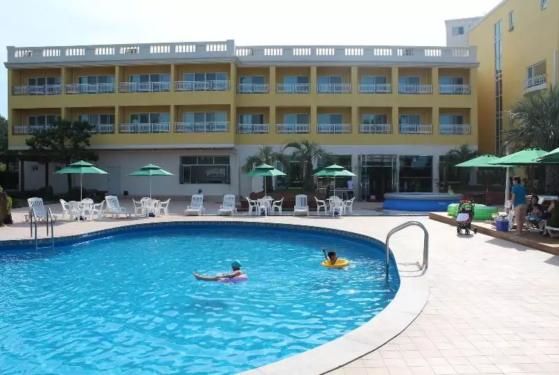 בית מלון כפרי Jeju Mei The