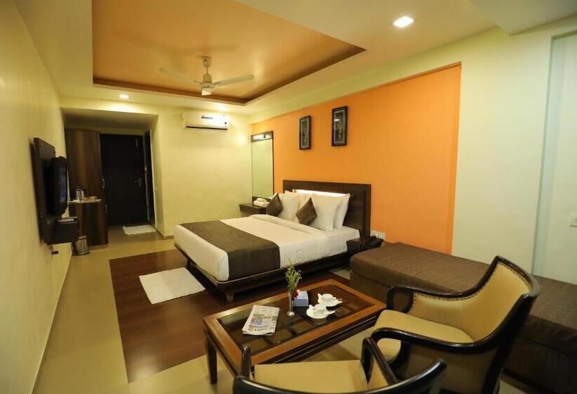 Hotel Krushnai Resort