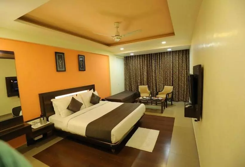 Hotel Krushnai Resort