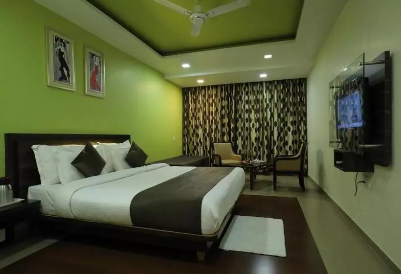 Hotel Krushnai Resort