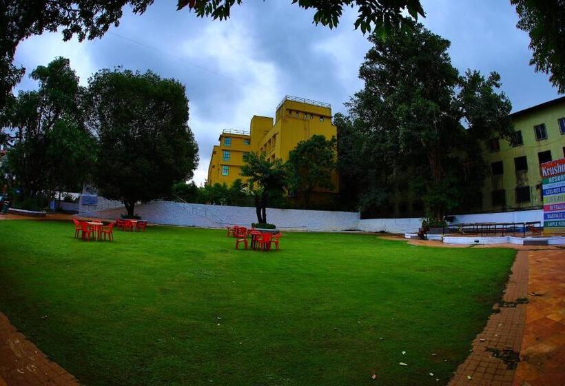 Hotel Krushnai Resort