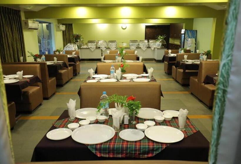 Hotel Krushnai Resort