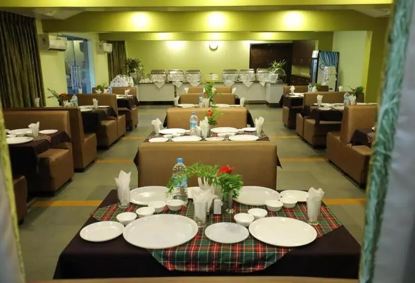 Hotel Krushnai Resort