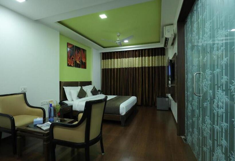 Hotel Krushnai Resort