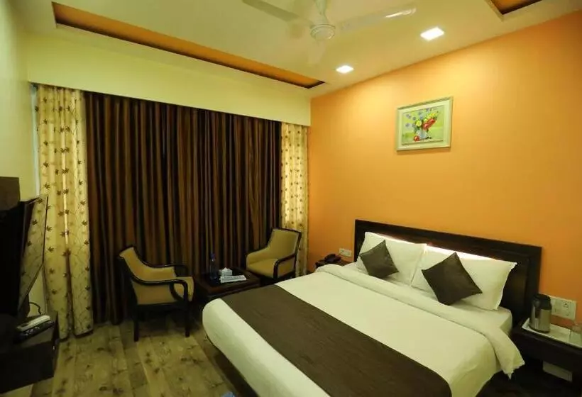 Hotel Krushnai Resort